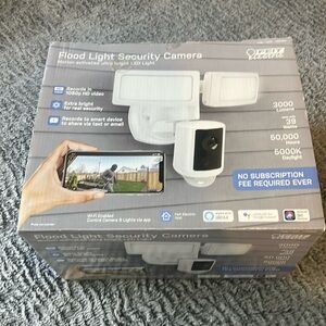 Flood Light Security Camera / Feit Electric 3000 Lumens
